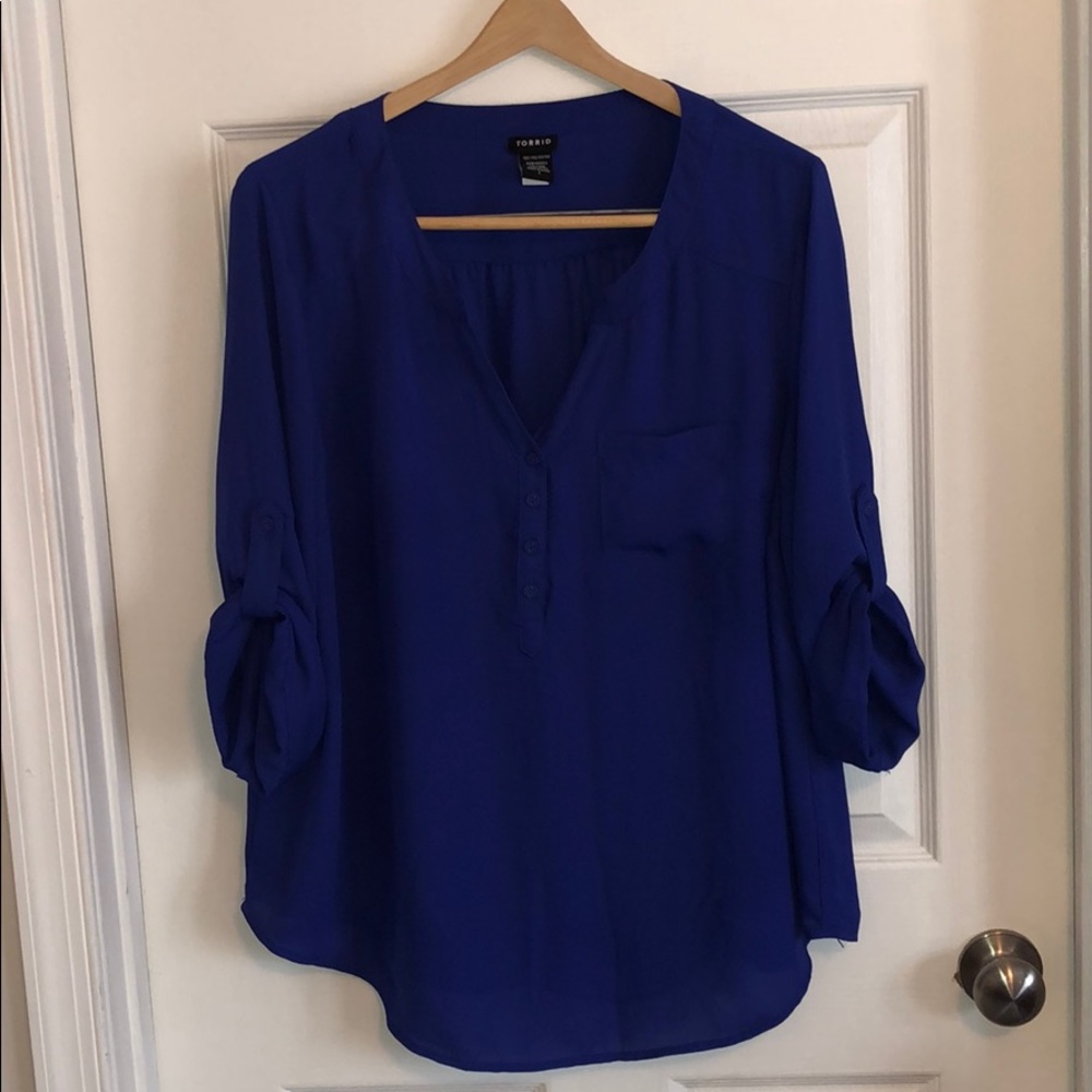 Torrid 1 blouse with roll up sleeves